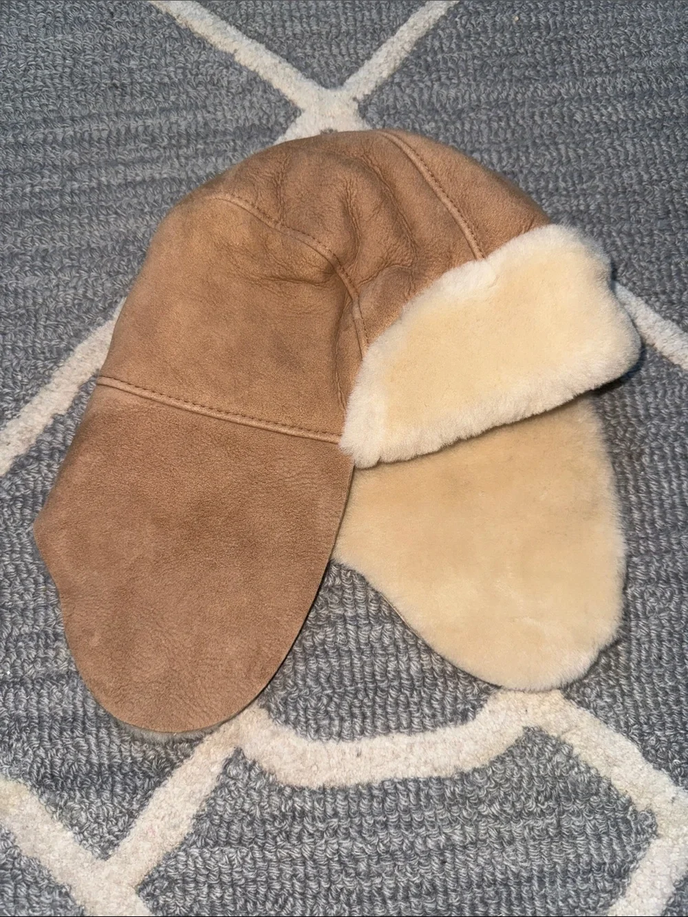 UGG Kids Genuine Shearling Sheepskin Trapper Hat Chestnut 2-4Y